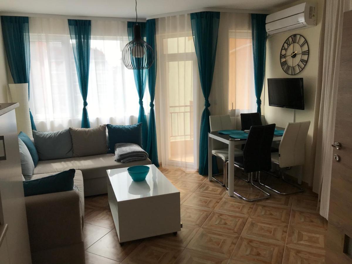 Familienapartment Am Strand In Приморско Екстериор снимка