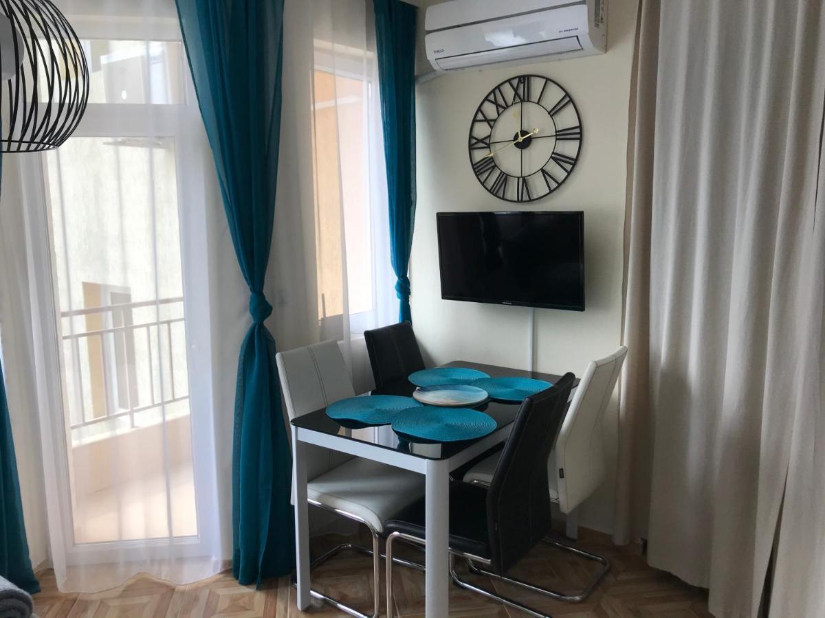 Familienapartment Am Strand In Приморско Екстериор снимка